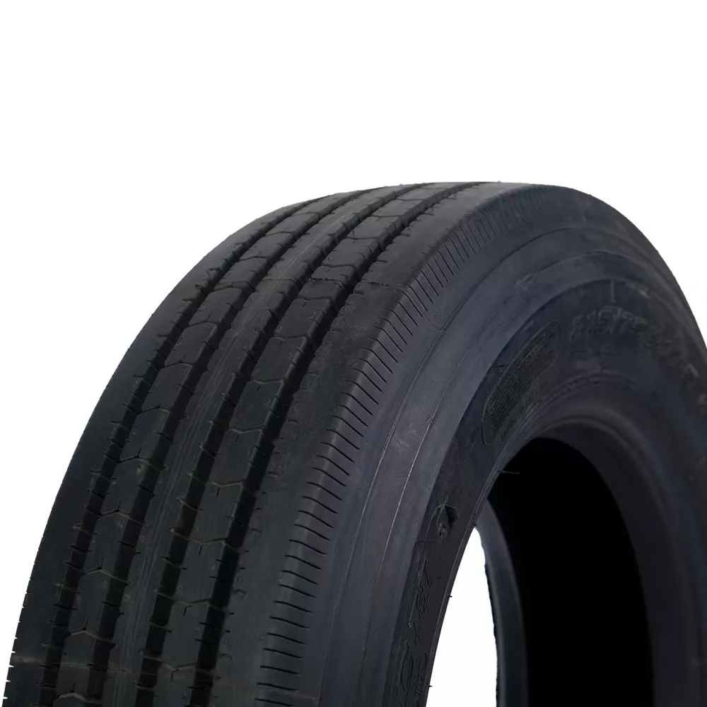 Грузовая шина 215/75 R17,5 Long March LM-216 16PR в Полазне