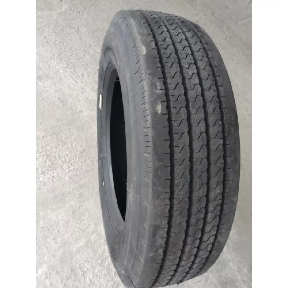 Грузовая шина 255/70 R22,5 Long March LM-120 16PR в Полазне