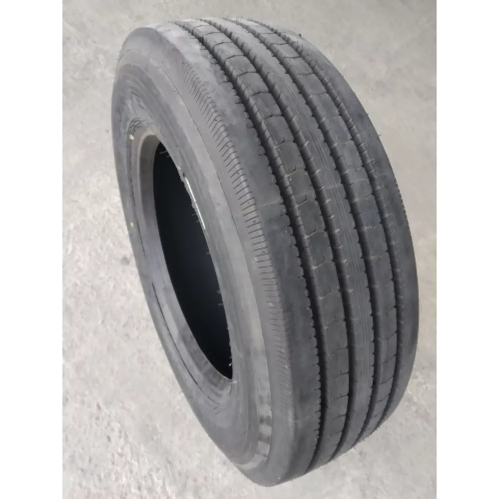 Грузовая шина 245/70 R19,5 Long March LM-216 16PR в Полазне